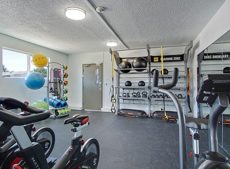 Gym  l Marinas Edge Apartments in Sparks NV